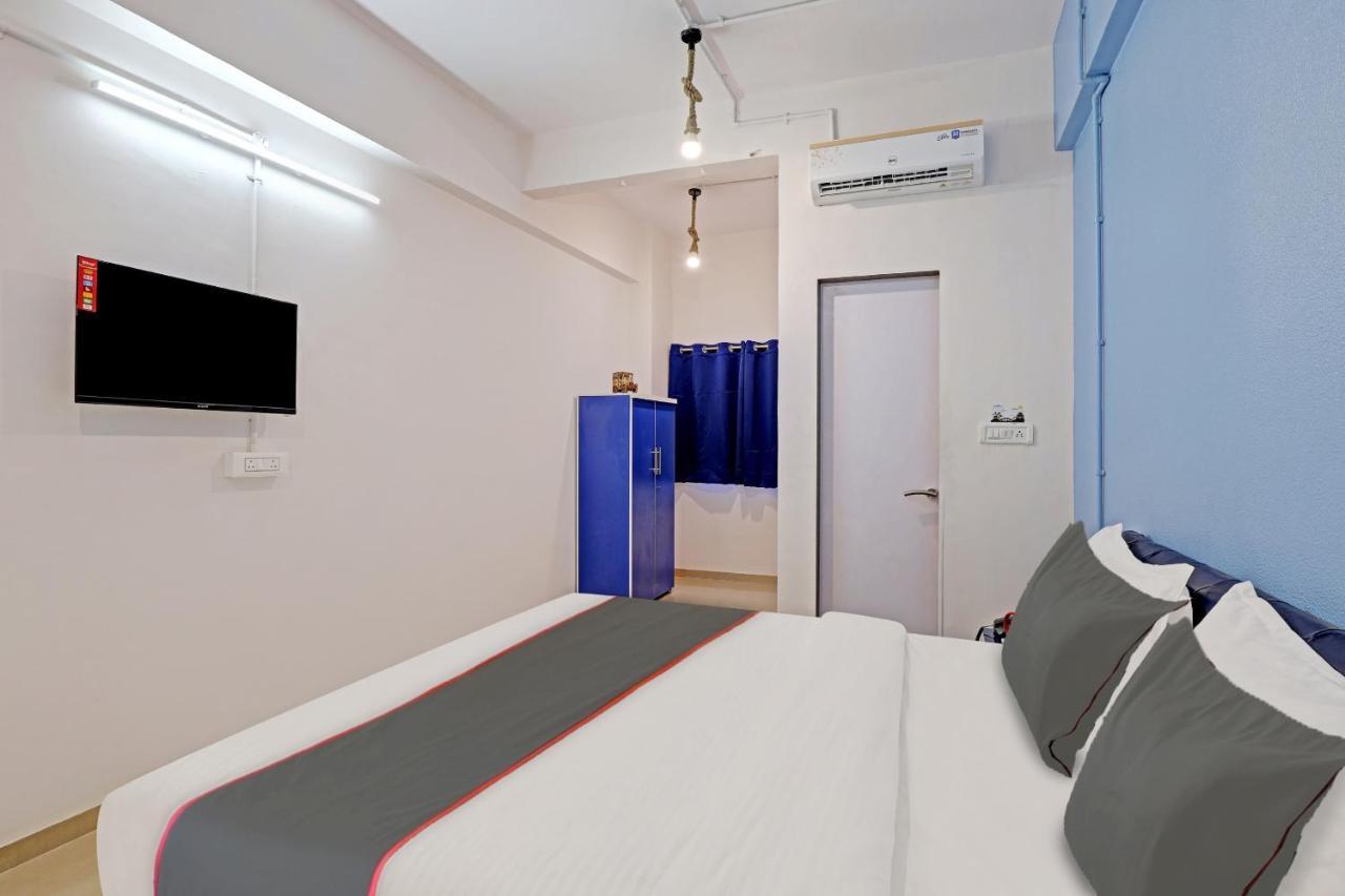 Hotel Solitaire, Best Luxurious Hotel Ac Rooms In Súrat Exteriér fotografie